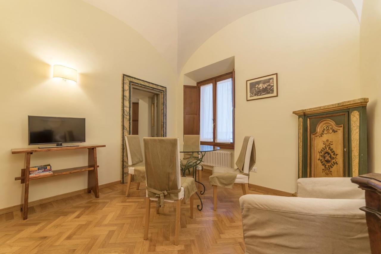 Casa Cornacchie - FromhometoРим Экстерьер фото