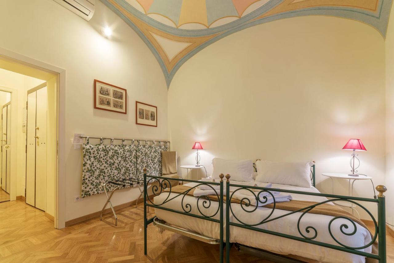 Casa Cornacchie - FromhometoРим Экстерьер фото